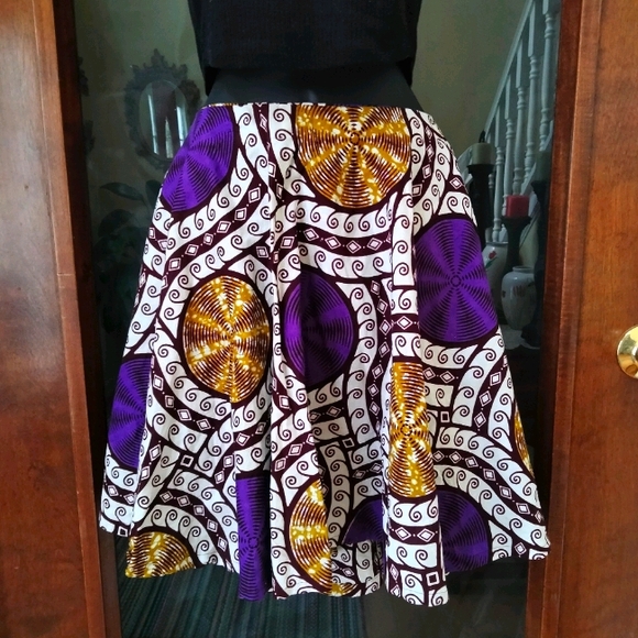 Gold and Purple Circle Print Skirt - Picture 2 of 2